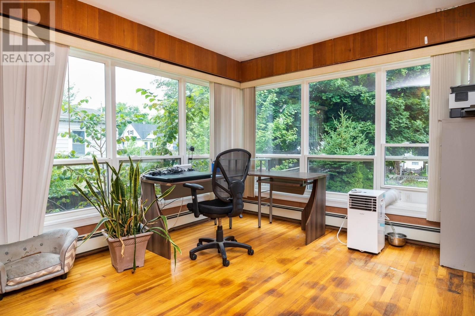 Property 24 of 49 of 79 Whitney Avenue