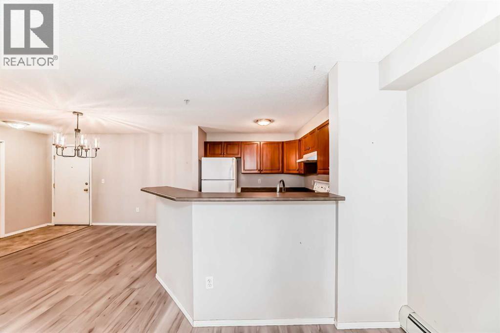 Single Family House for Sale in   Country Village Bay NE Country Hills Village Calgary 