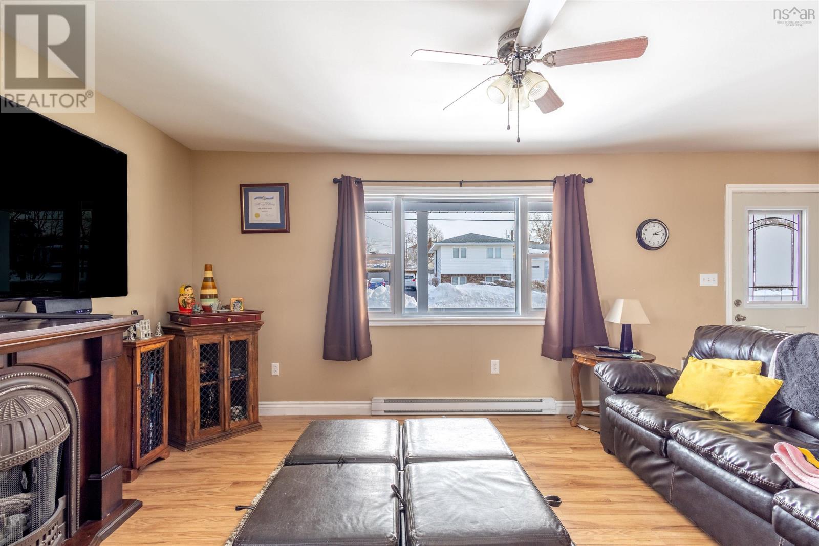 Property 12 of 39 of 661 Willow Street