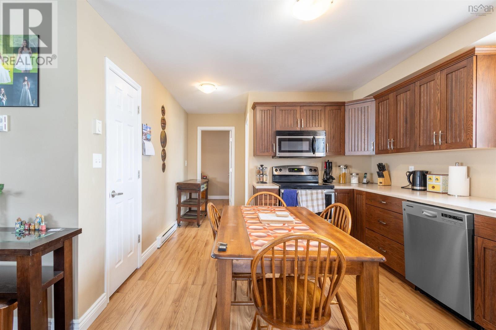 Property 13 of 39 of 661 Willow Street