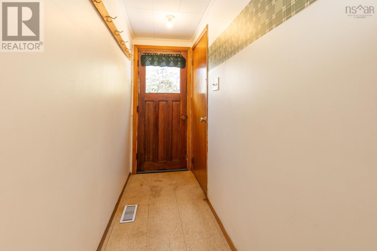 Property 13 of 27 of 2357 Highway 1