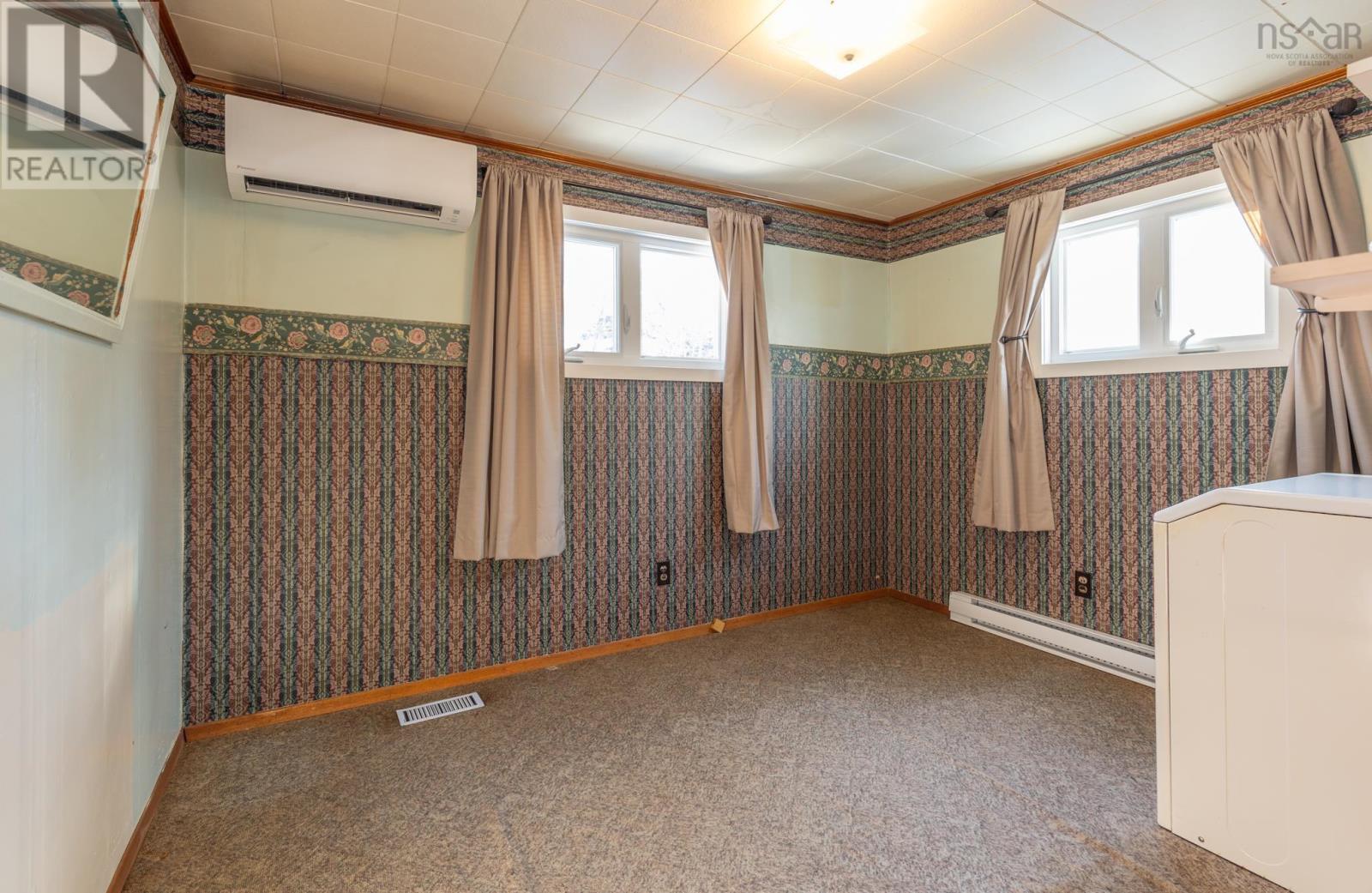 Property 17 of 27 of 2357 Highway 1