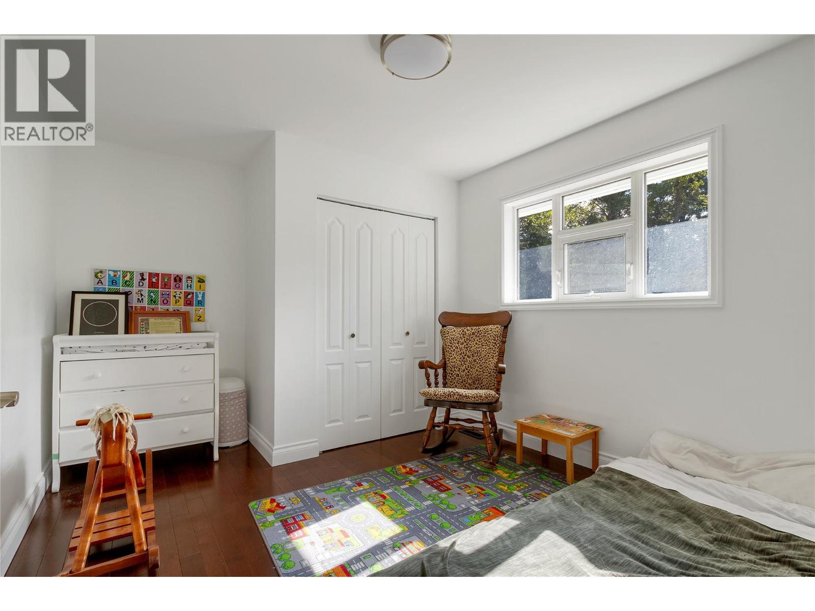 1065 BX Road, Vernon