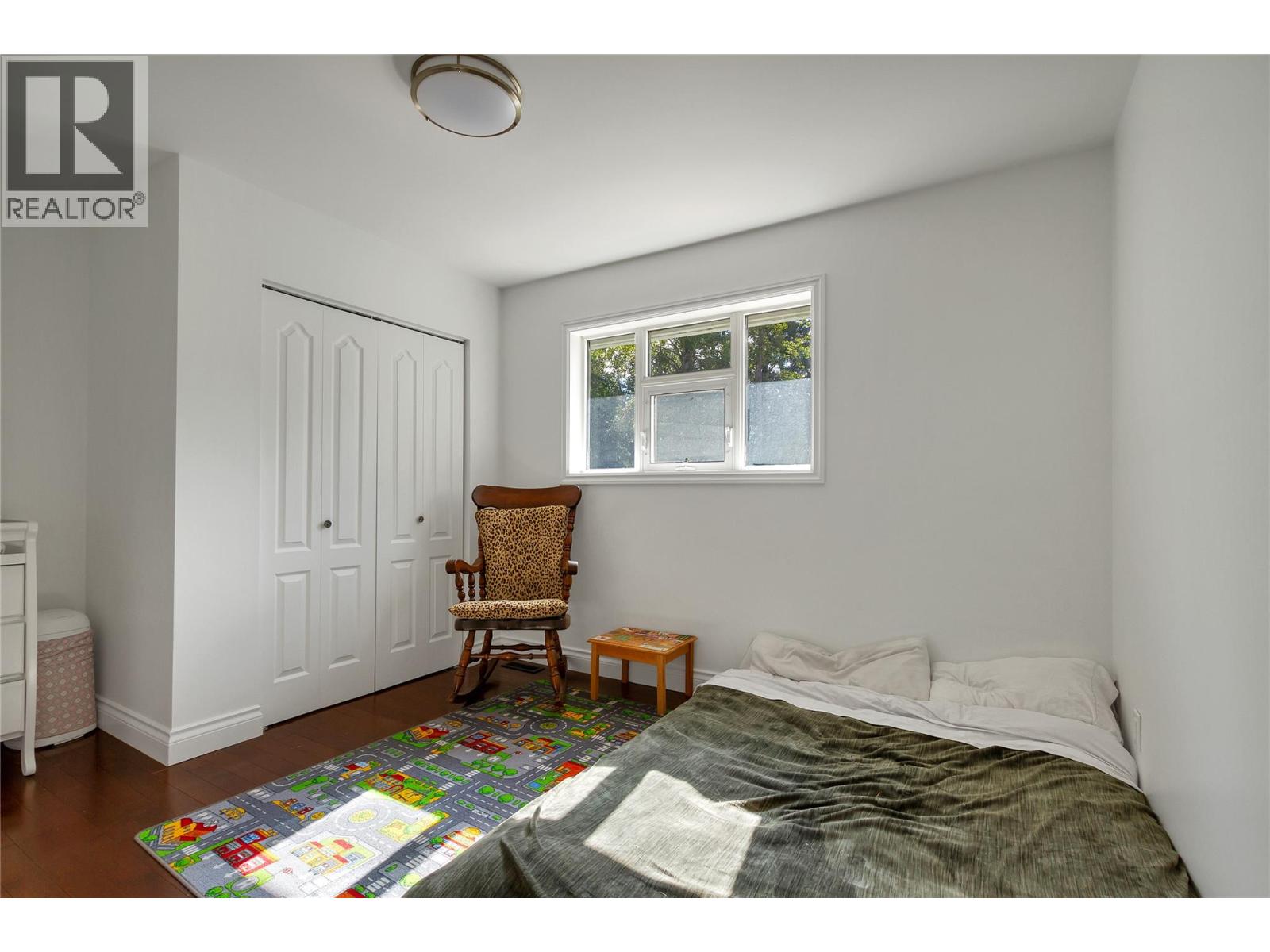 1065 BX Road, Vernon