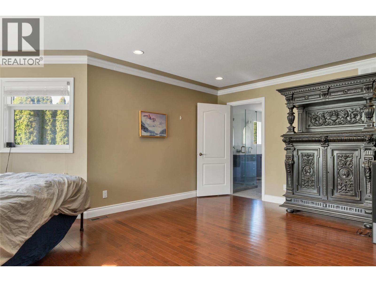 1065 BX Road, Vernon