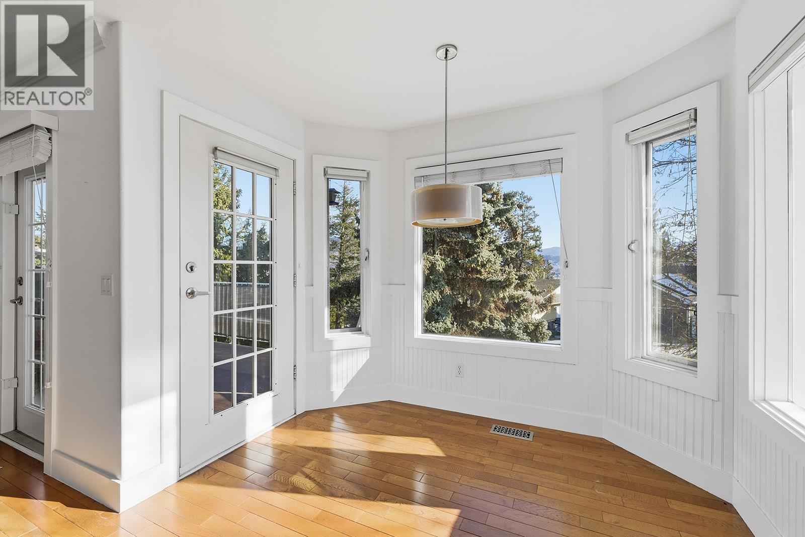  745 Cassiar Crescent, Kelowna