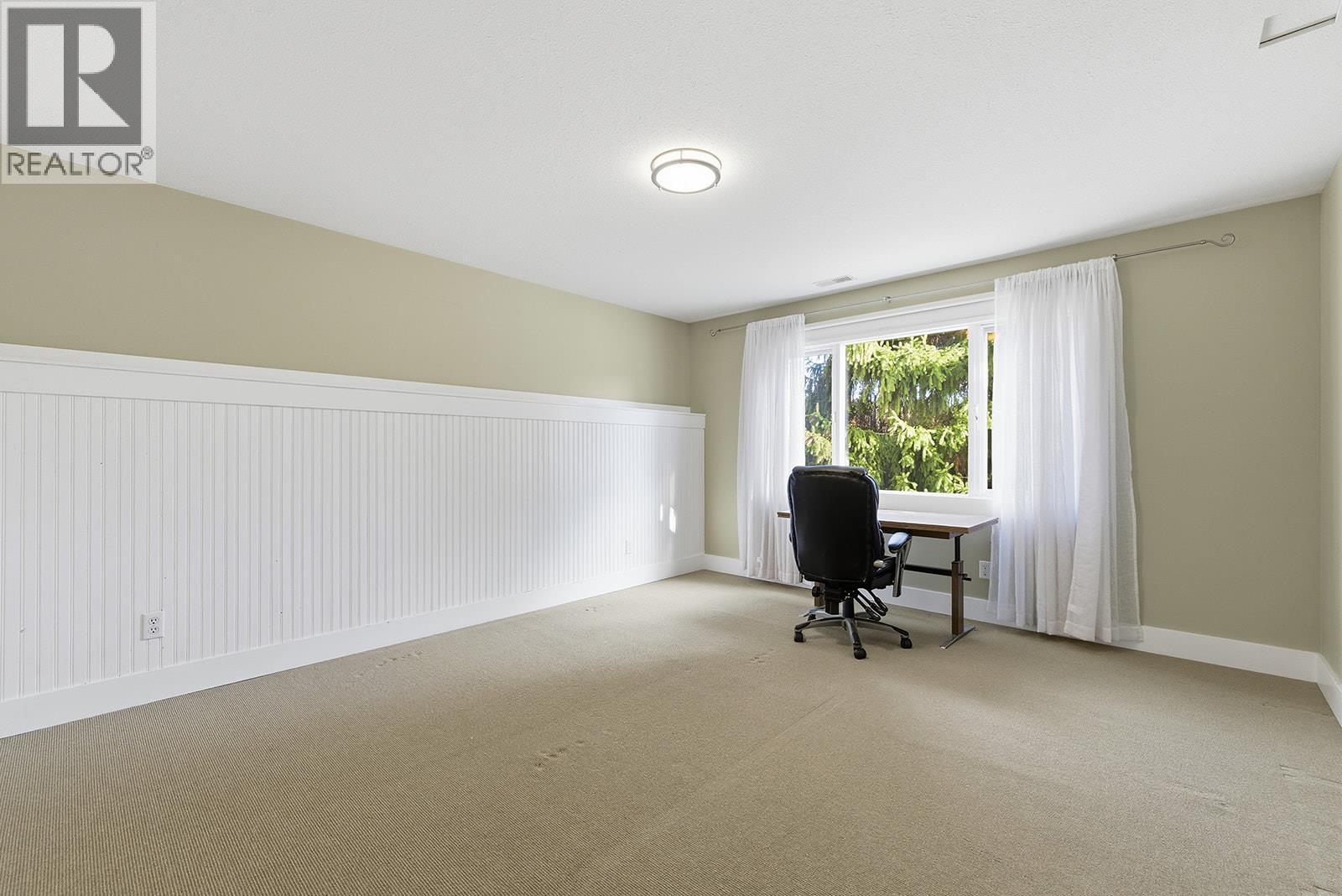  745 Cassiar Crescent, Kelowna