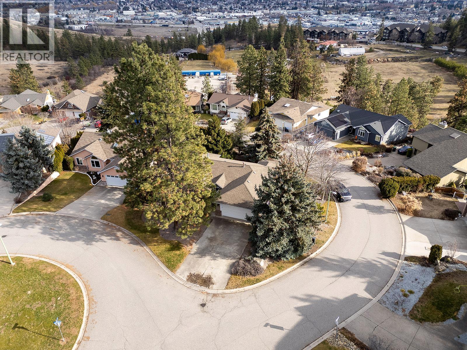  745 Cassiar Crescent, Kelowna