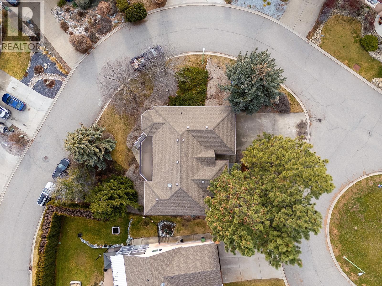  745 Cassiar Crescent, Kelowna