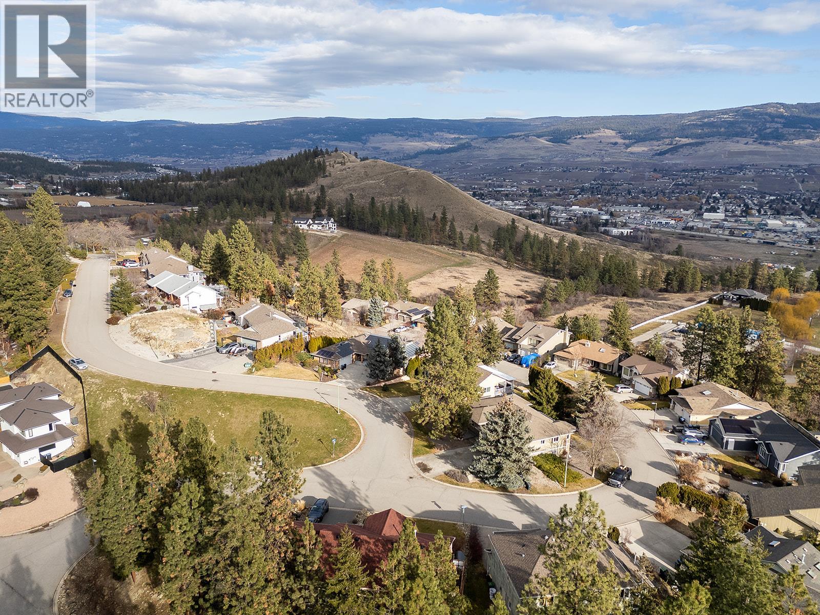  745 Cassiar Crescent, Kelowna