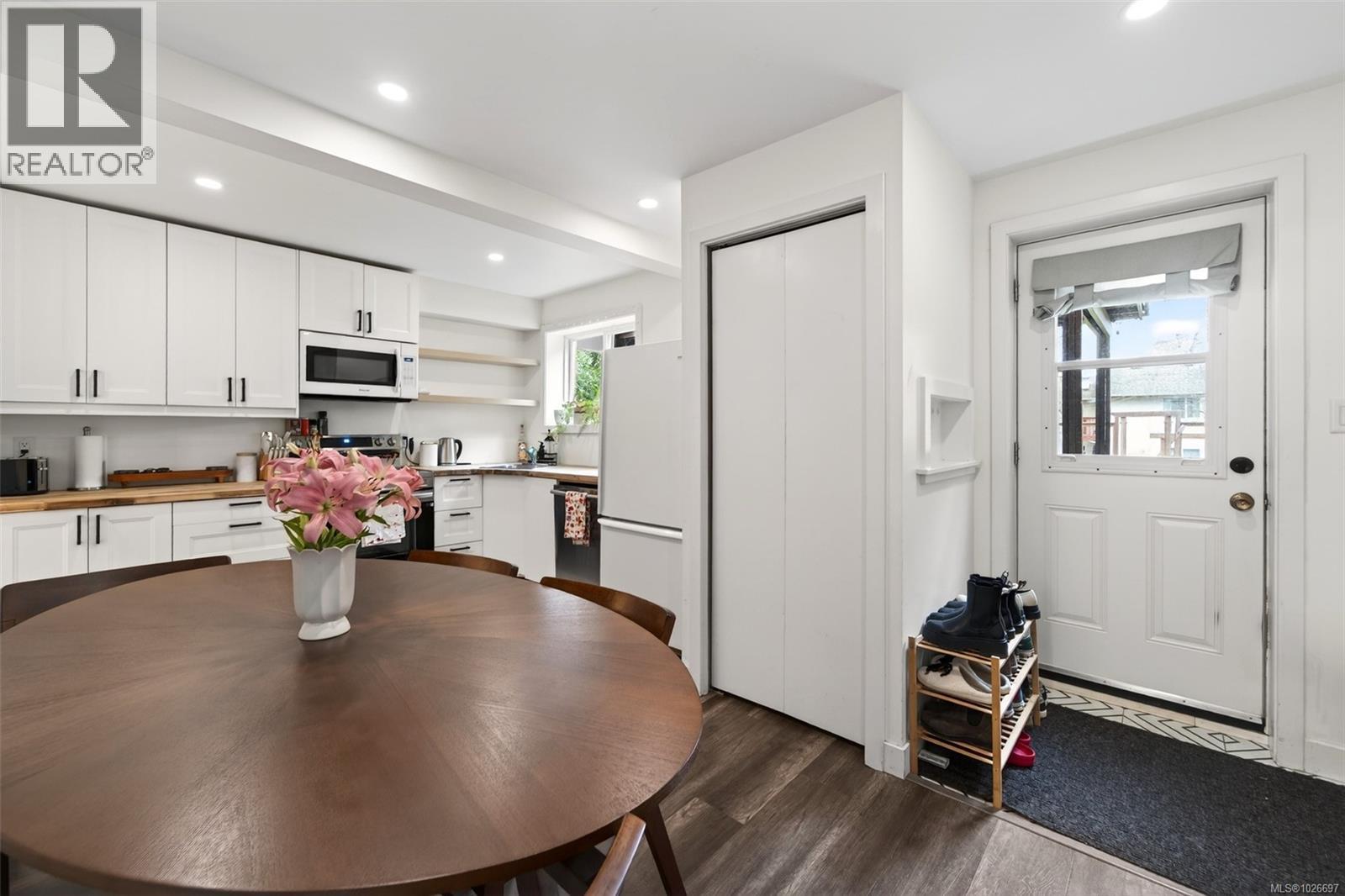  3905 Grange Road, Saanich