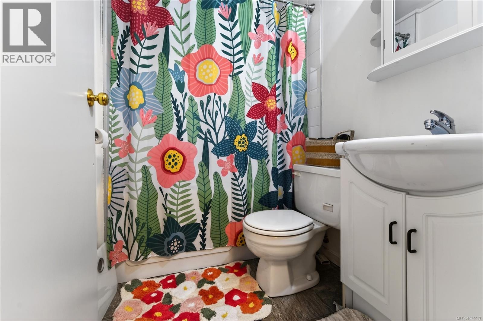  3905 Grange Road, Saanich