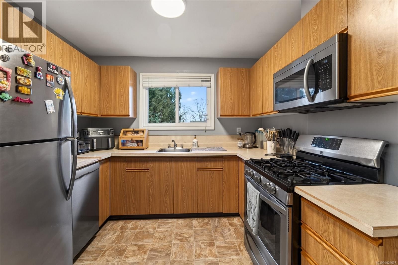  3905 Grange Road, Saanich