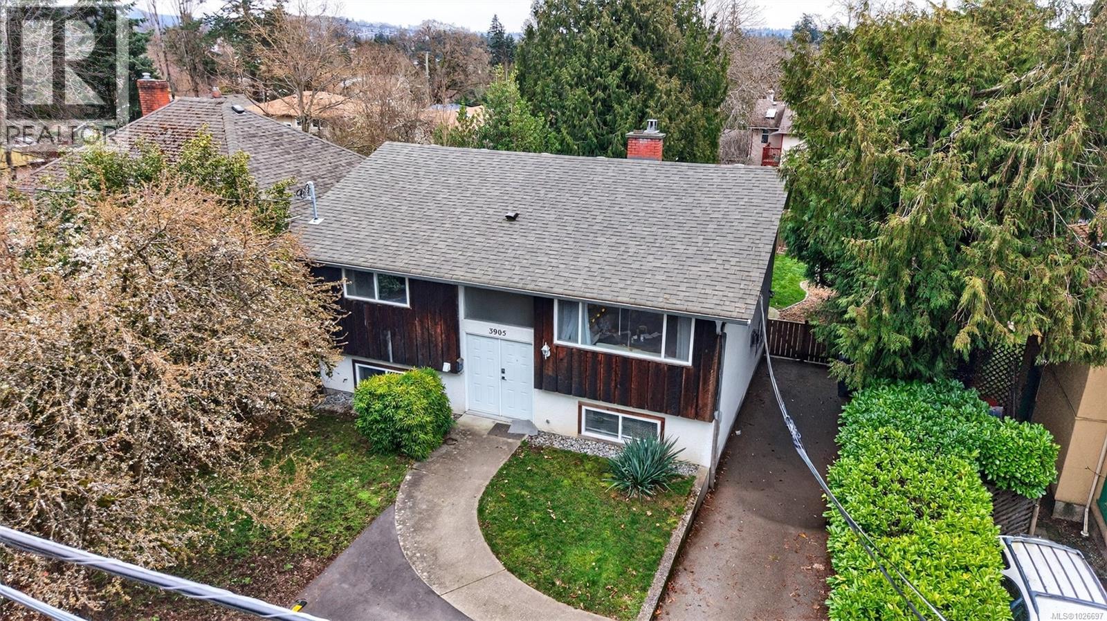  3905 Grange Road, Saanich
