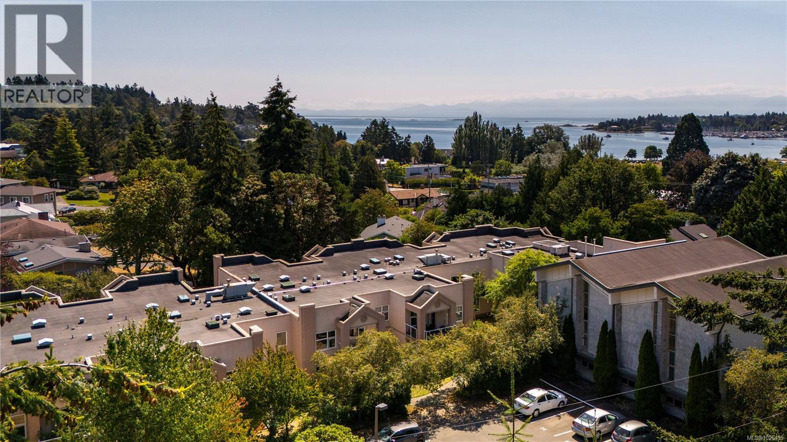 105 3915 St. Georges Lane, Saanich