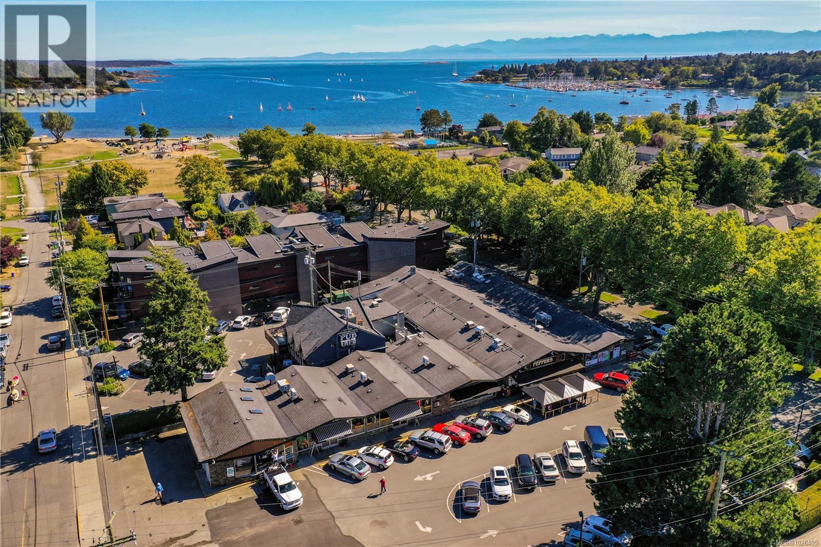 105 3915 St. Georges Lane, Saanich