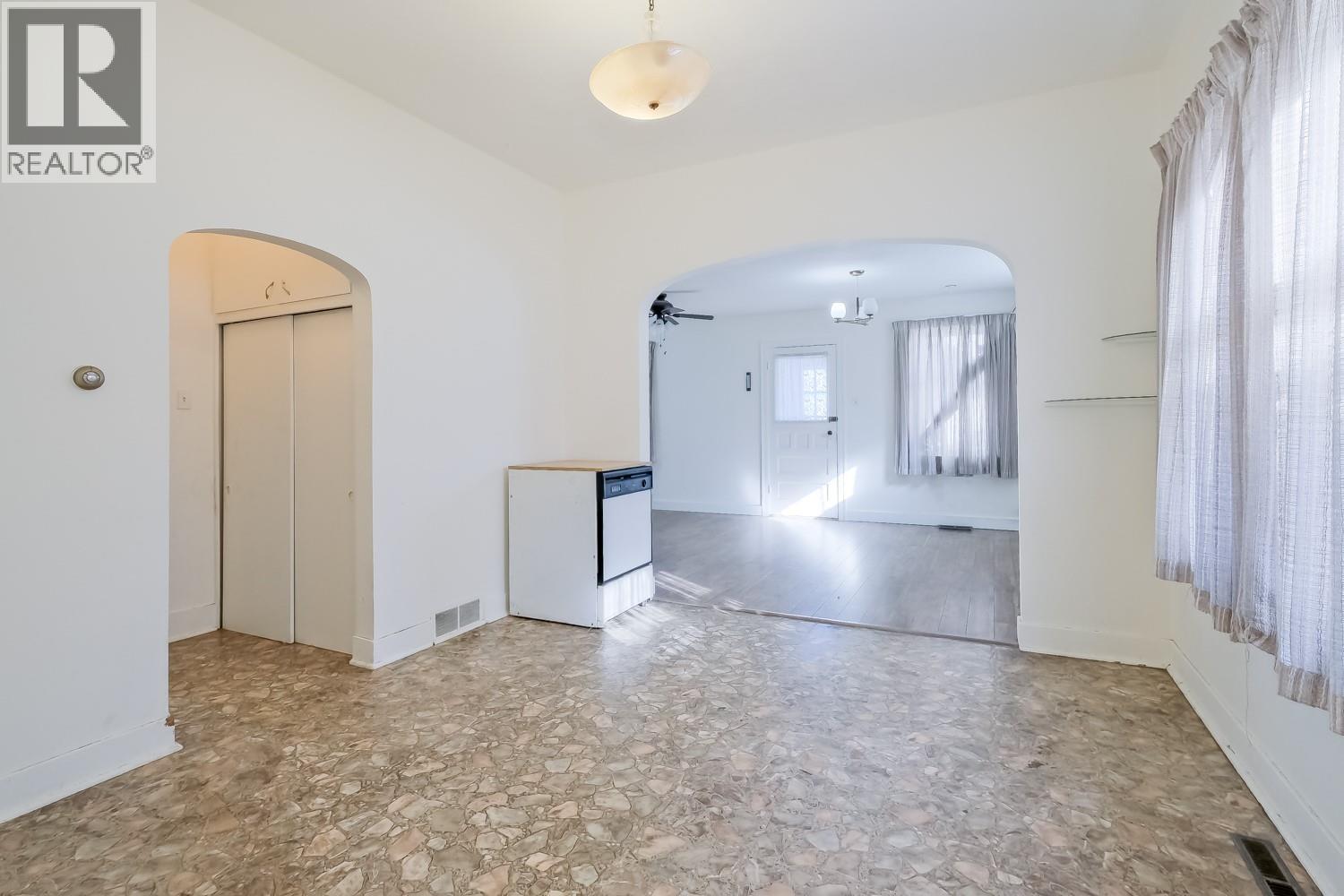 681 MAIN Street, Penticton