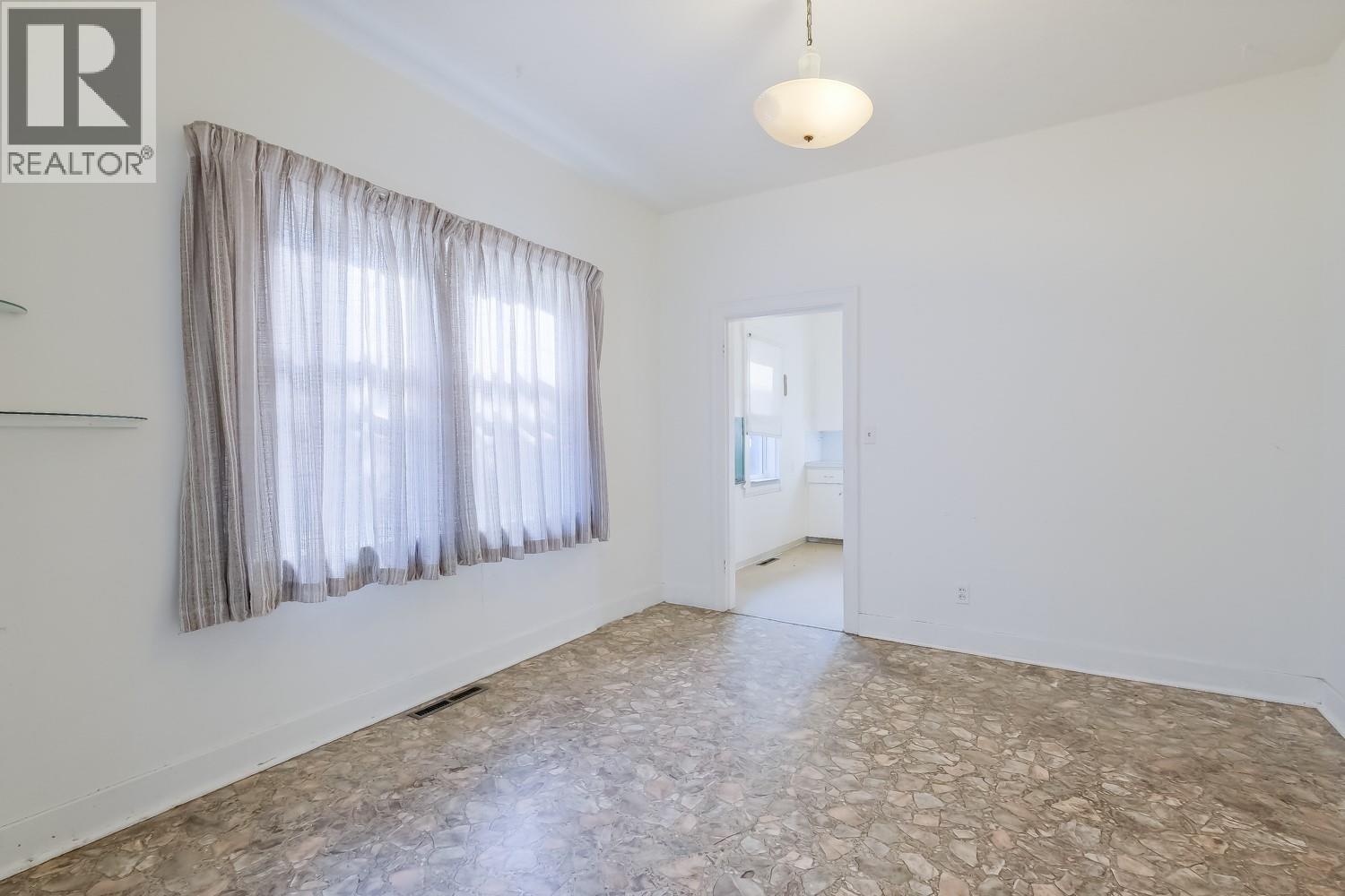 681 MAIN Street, Penticton