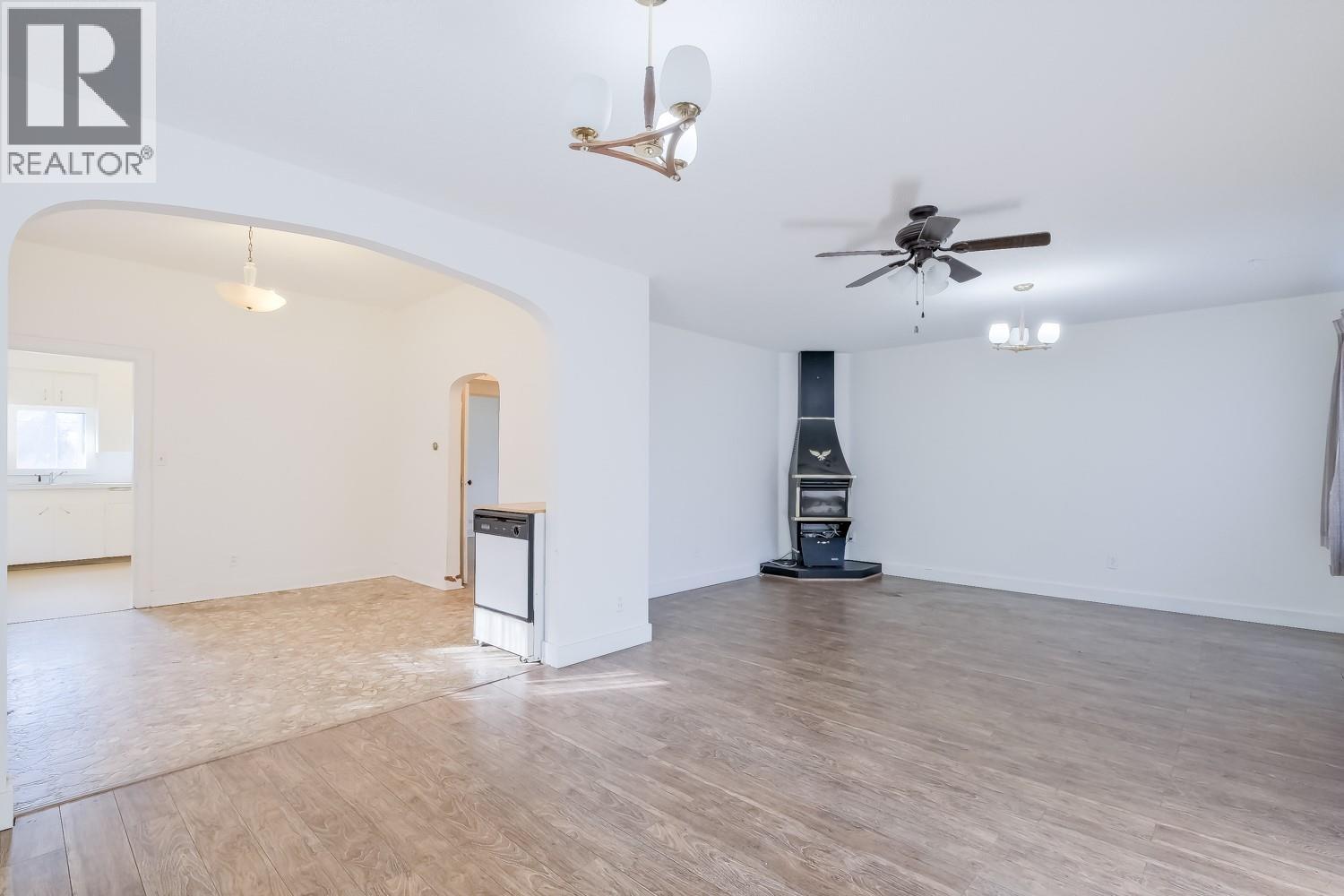 681 MAIN Street, Penticton