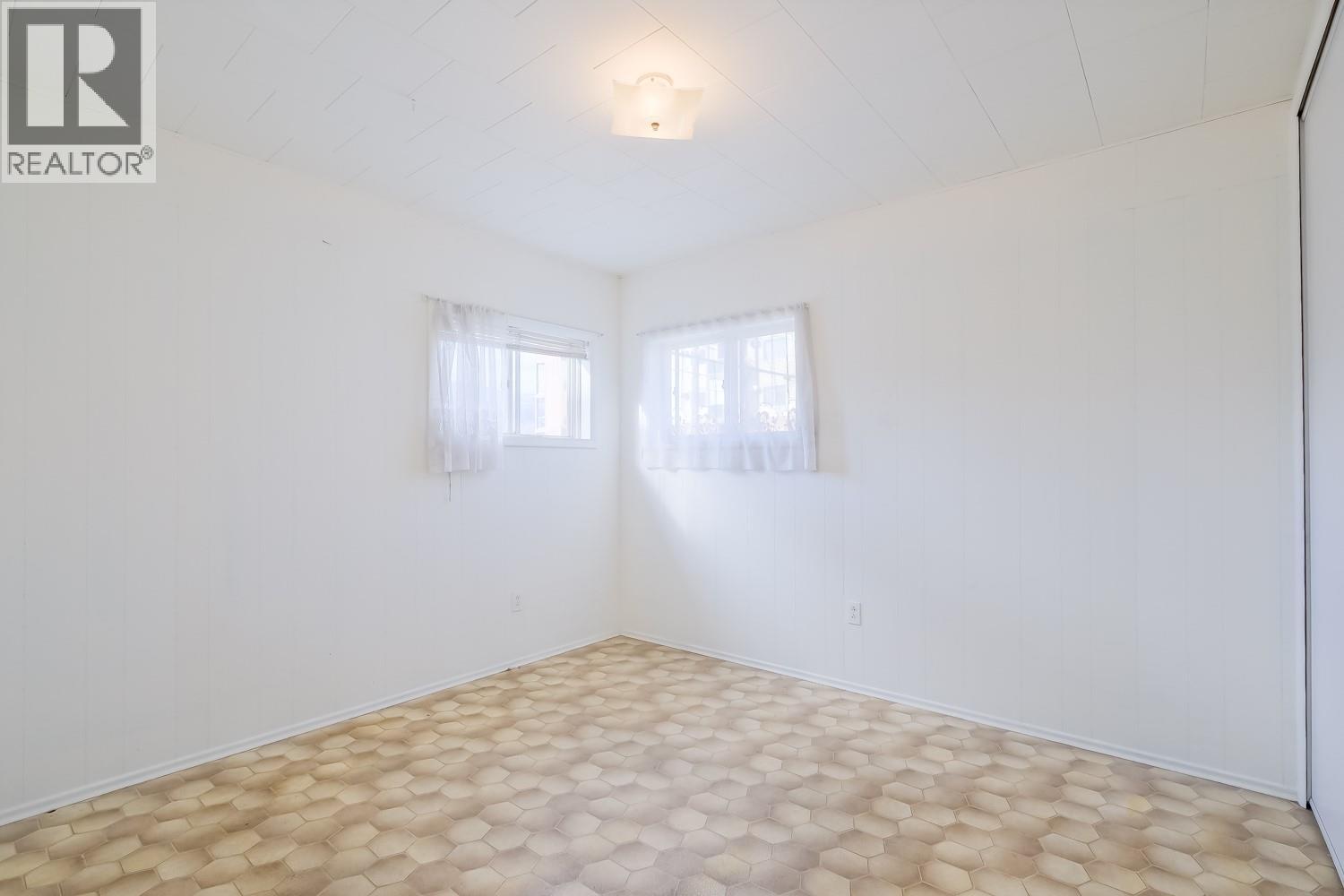 681 MAIN Street, Penticton