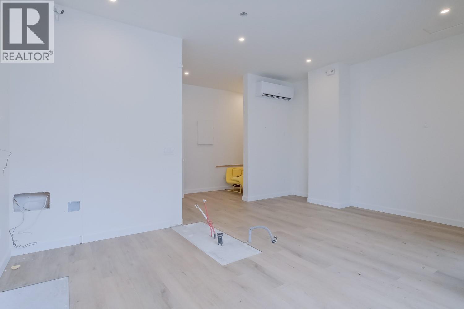 681 MAIN Street, Penticton