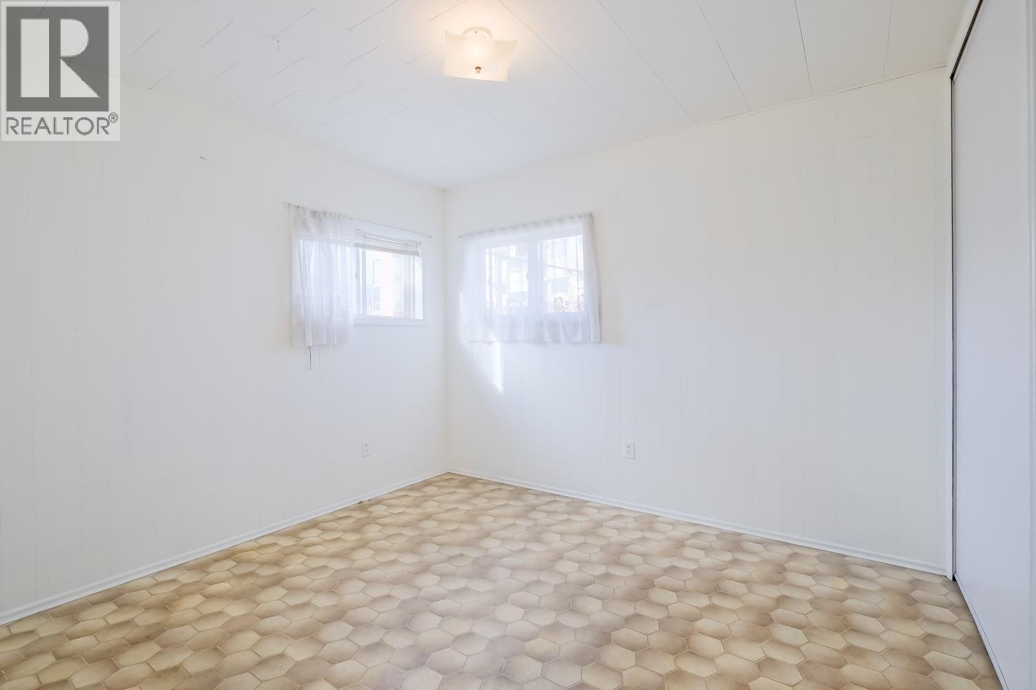 681 MAIN Street, Penticton