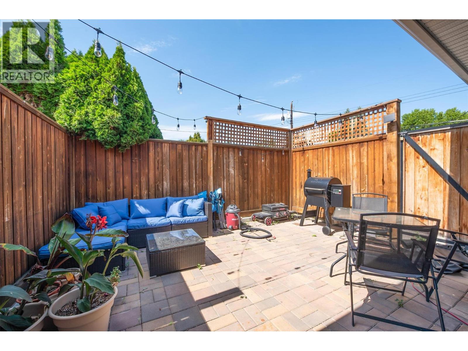 620 - 622 Birch Avenue - 38