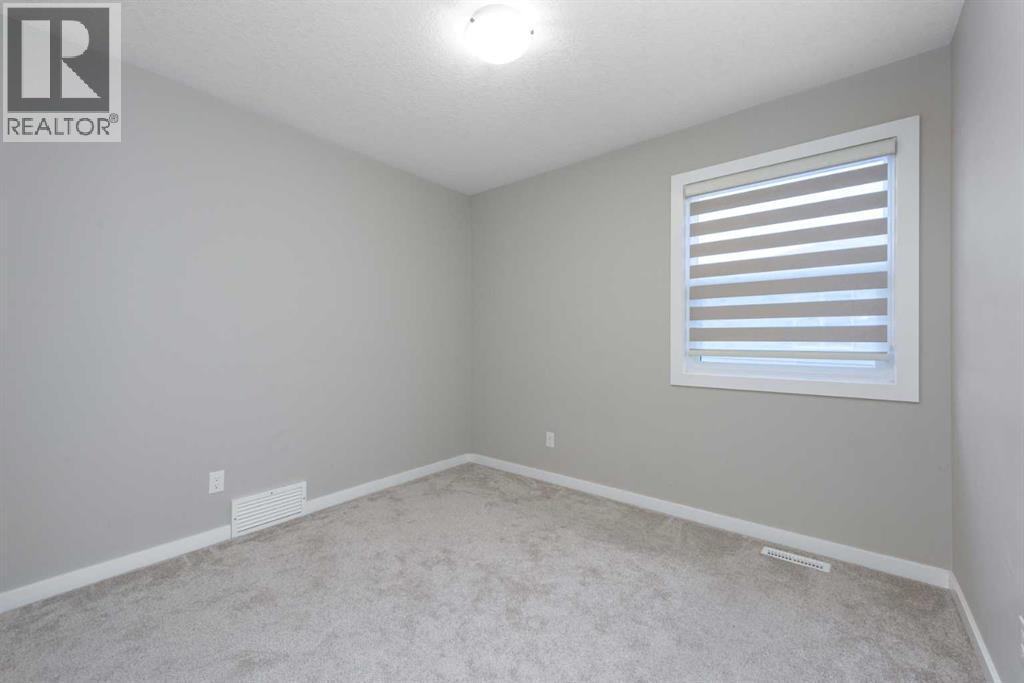 265 SANDPIPER CRESCENT - 18