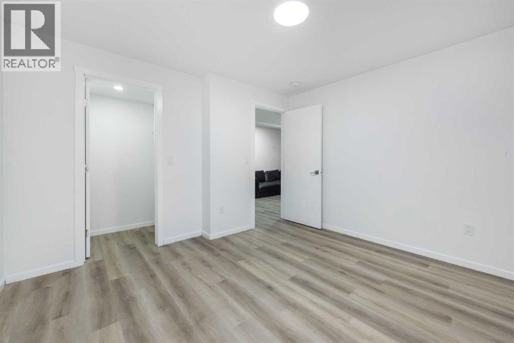 265 SANDPIPER CRESCENT - 29