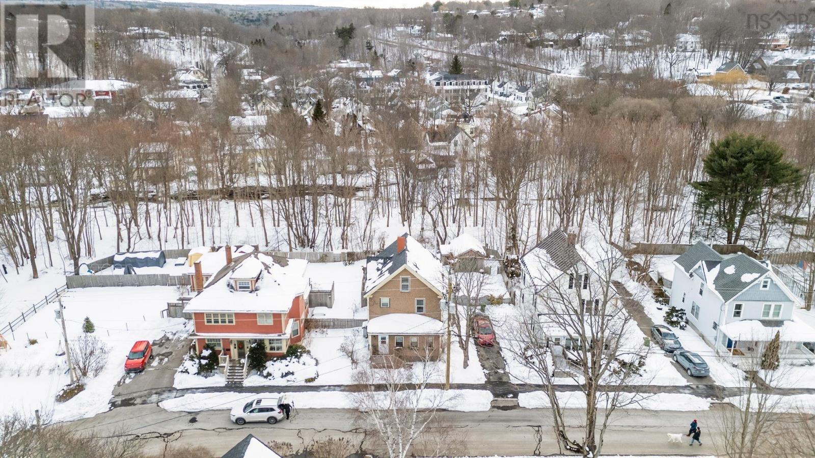 Property 23 of 28 of 33 Klondyke Street