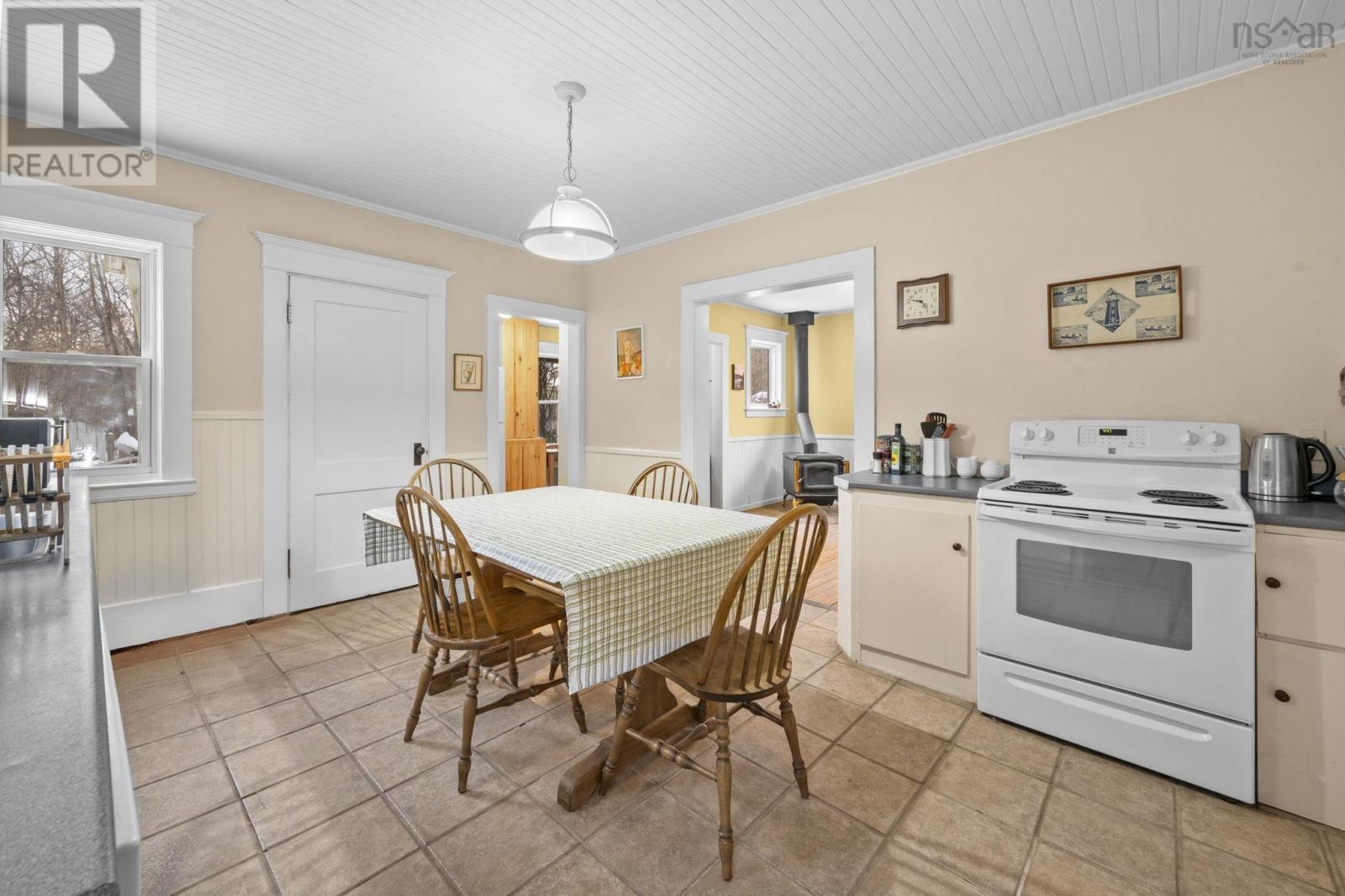 Property 8 of 28 of 33 Klondyke Street