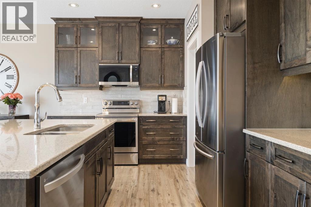 8 Emberside Glen, Cochrane