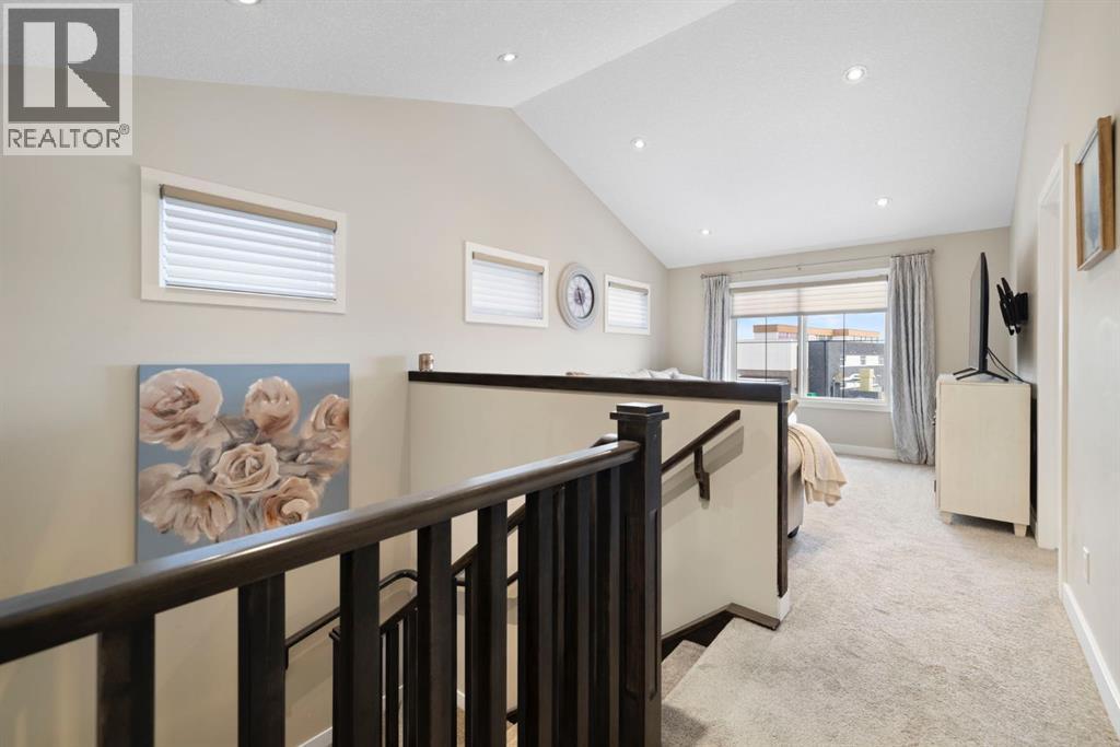 8 Emberside Glen, Cochrane