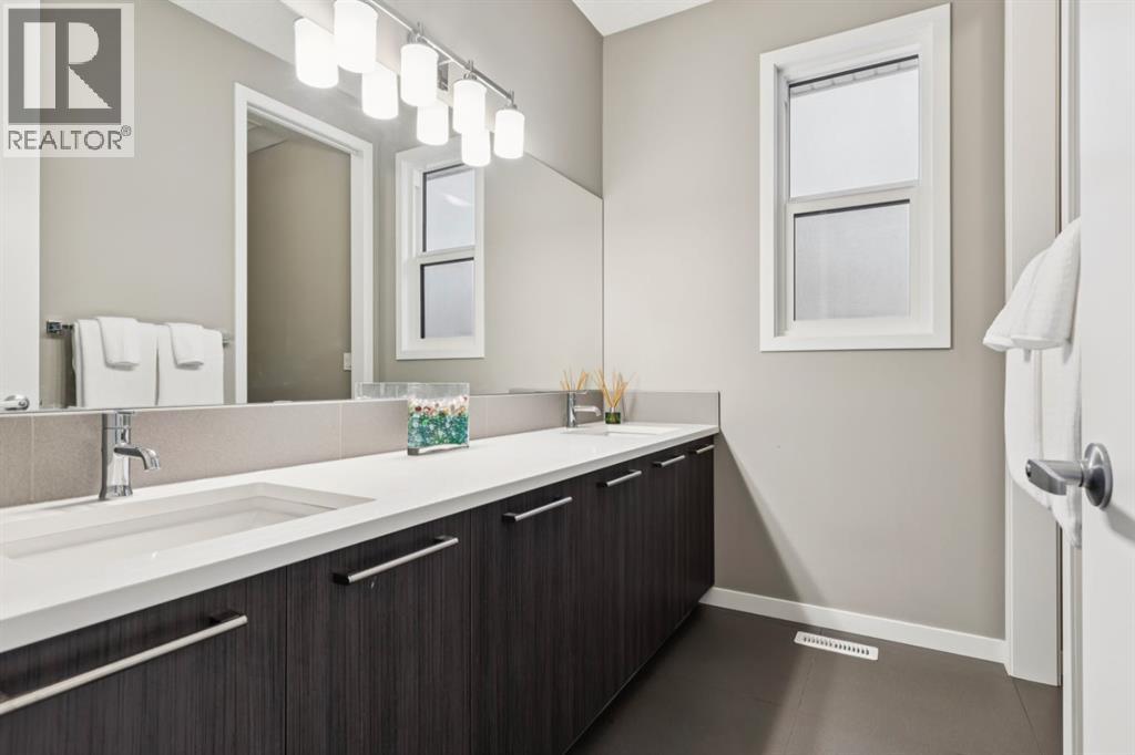 
          291 West Grove Point Southwest
            <br/>
            <span>Calgary</span>
            , 
            <span>AB</span>
             <span>T3H3A9</span>
         - Photo 26