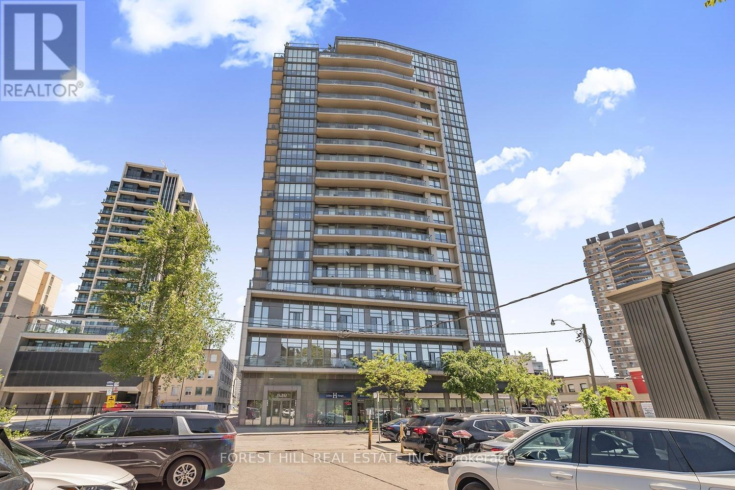 530 St. Clair Avenue West 701