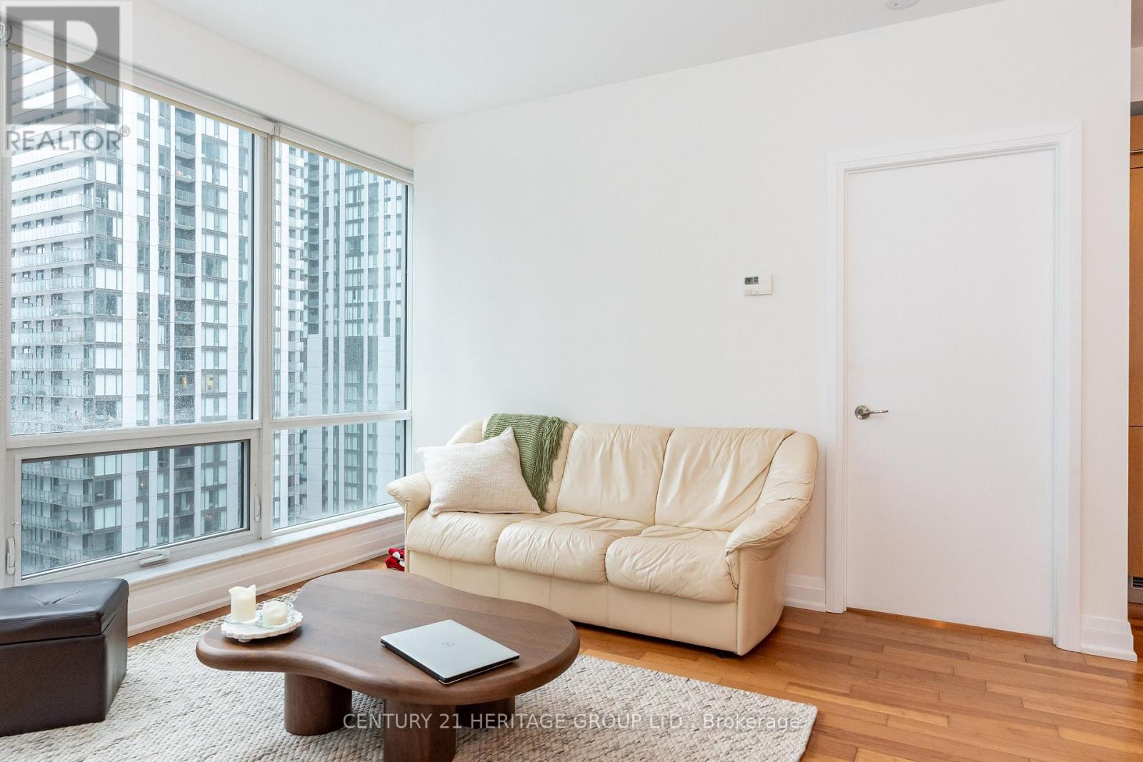 #2303 80 JOHN STREET - 19