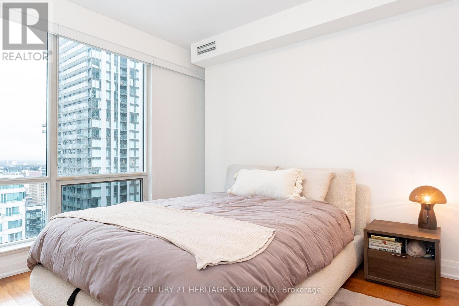 #2303 80 JOHN STREET - 20