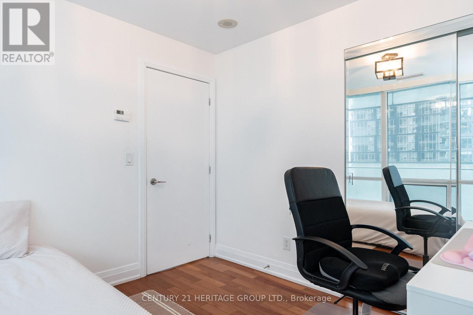 #2303 80 JOHN STREET - 26