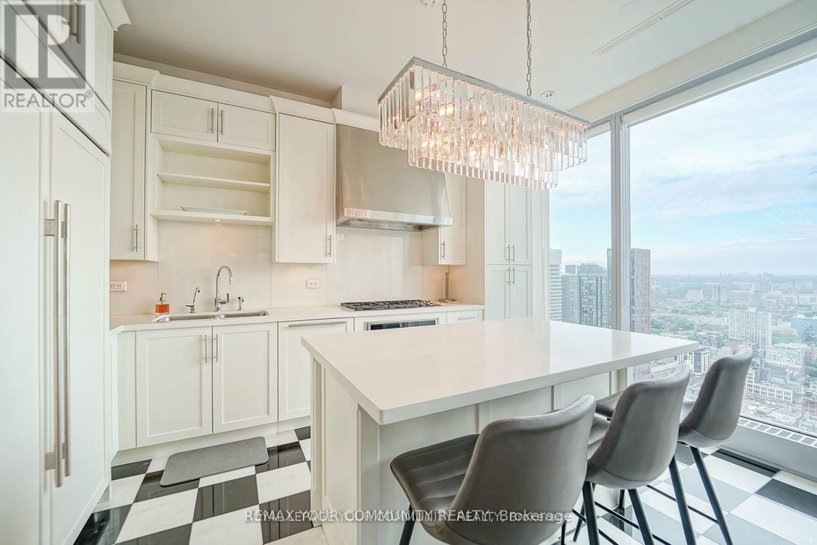 #3903 183 WELLINGTON STREET W - 10