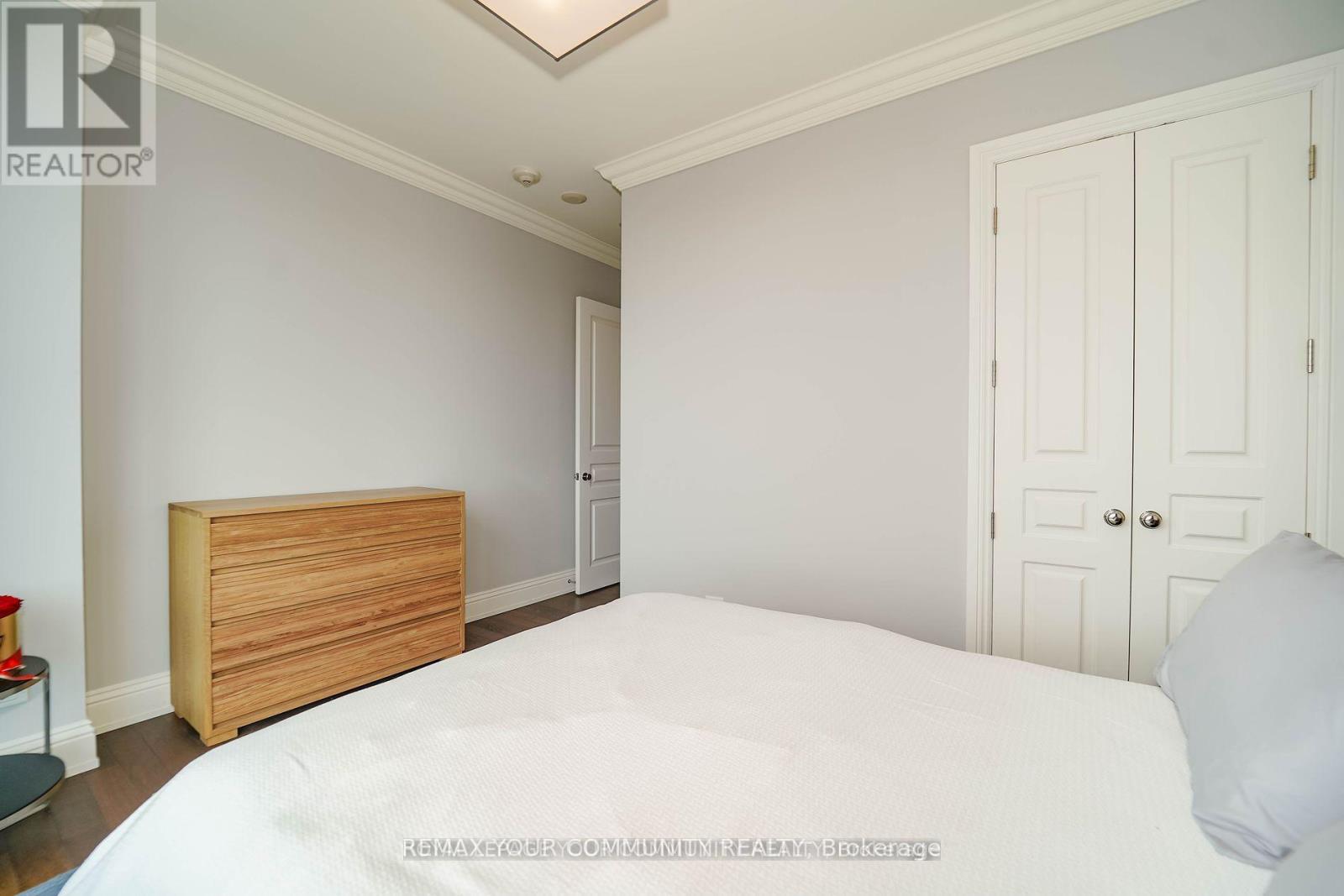 #3903 183 WELLINGTON STREET W - 16
