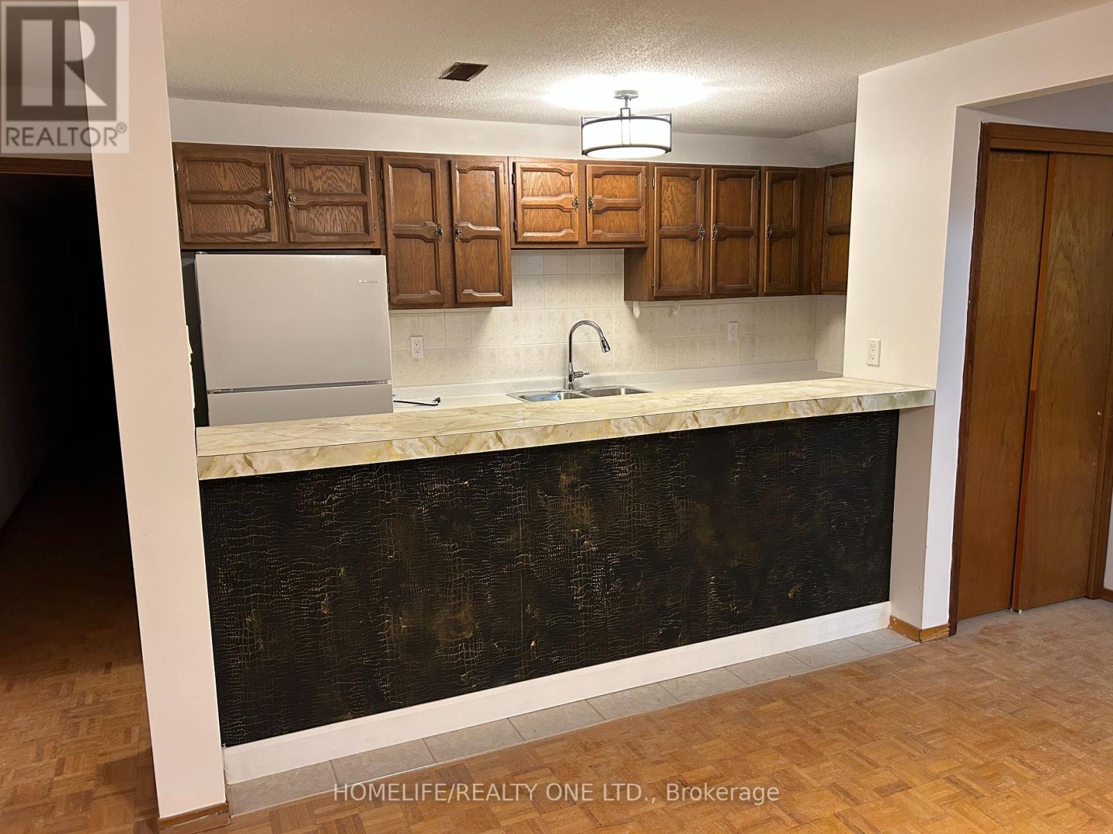 1402 Kingston Road 2nd Flr