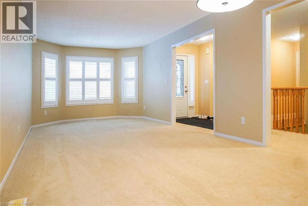 37 WATSON Crescent - Photo 5 of 23, Ayr, Ontario