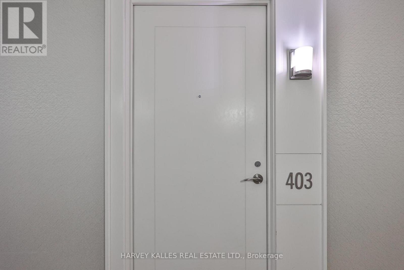 830 Lawrence Unit 403 photo 2