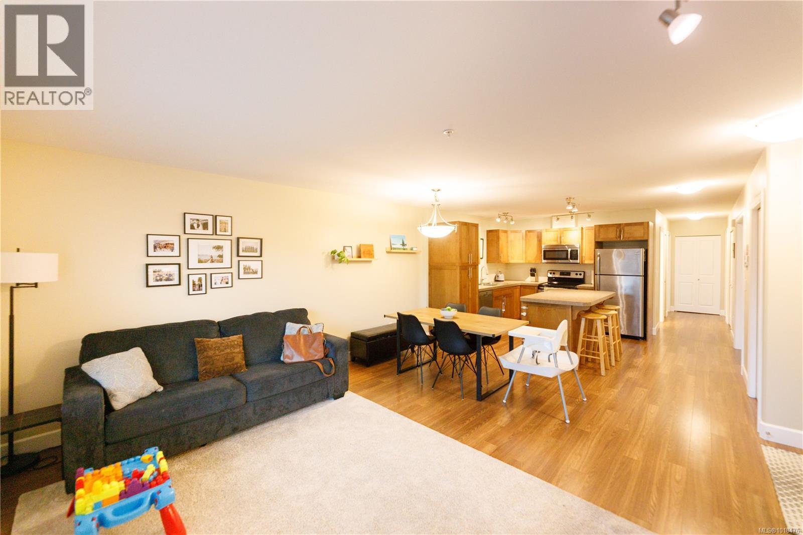 202 4460 Hedgestone Pl - Photo 2 of 30, Nanaimo, British Columbia