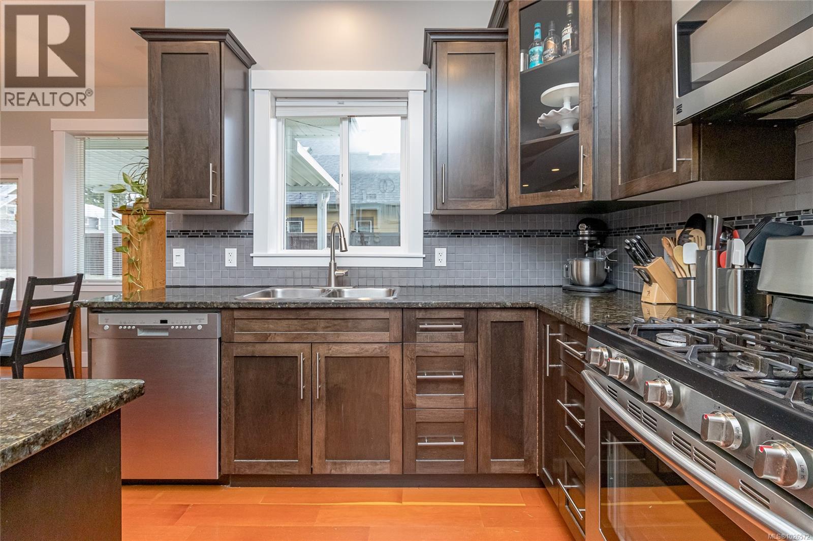 5966 Tower Pl, Duncan