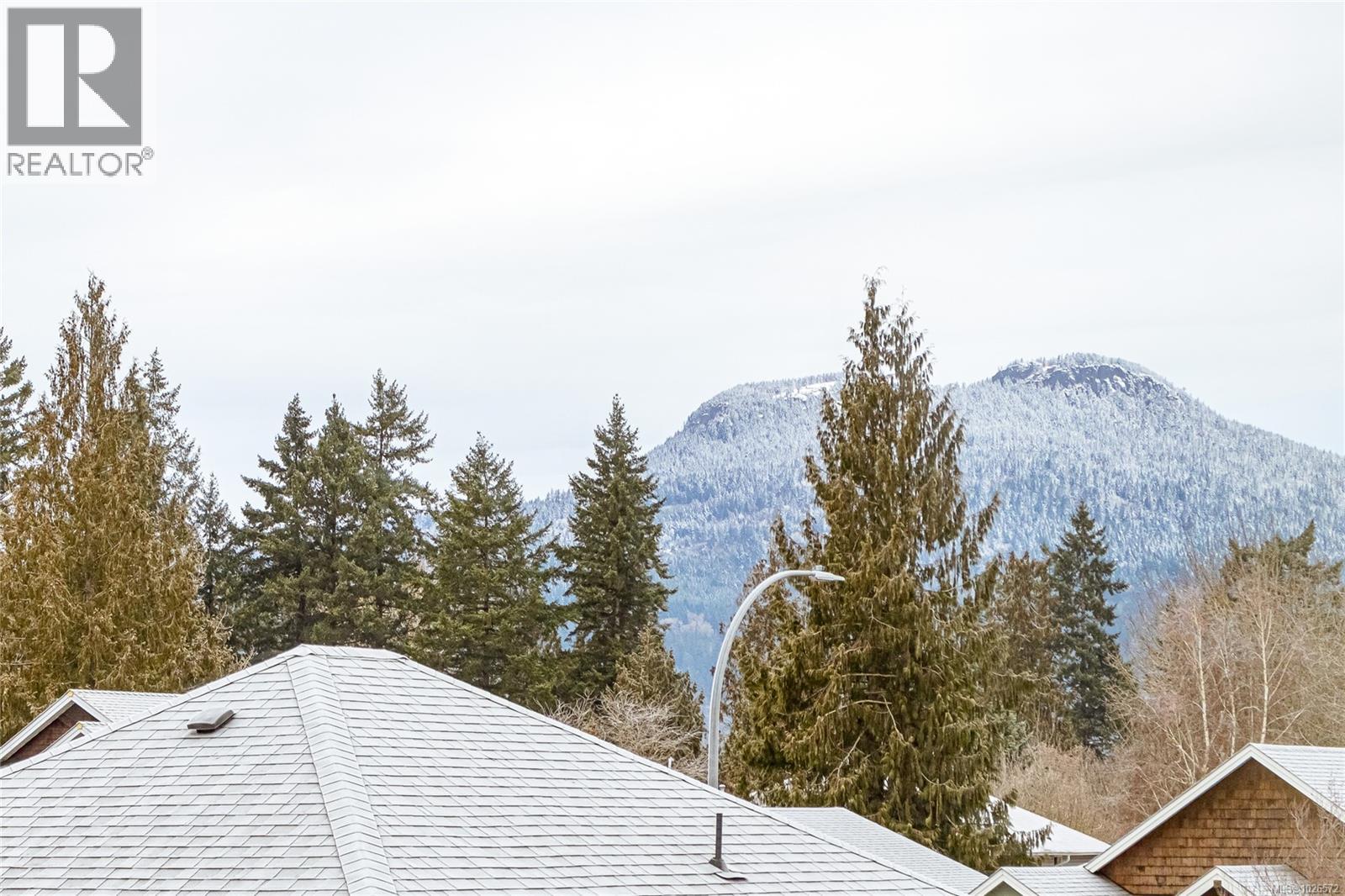 5966 Tower Pl, Duncan