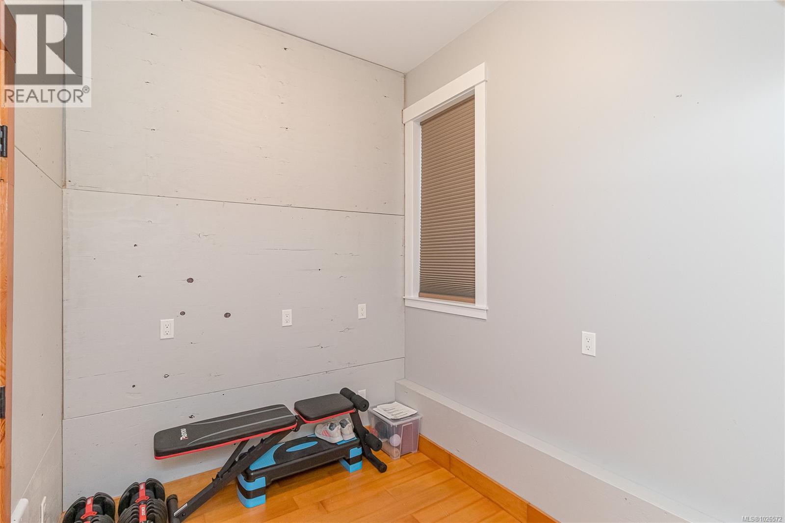 5966 Tower Pl, Duncan