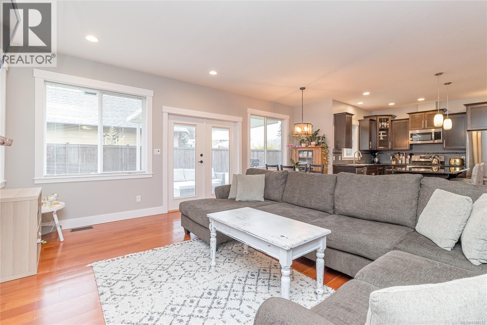 5966 Tower Pl, Duncan