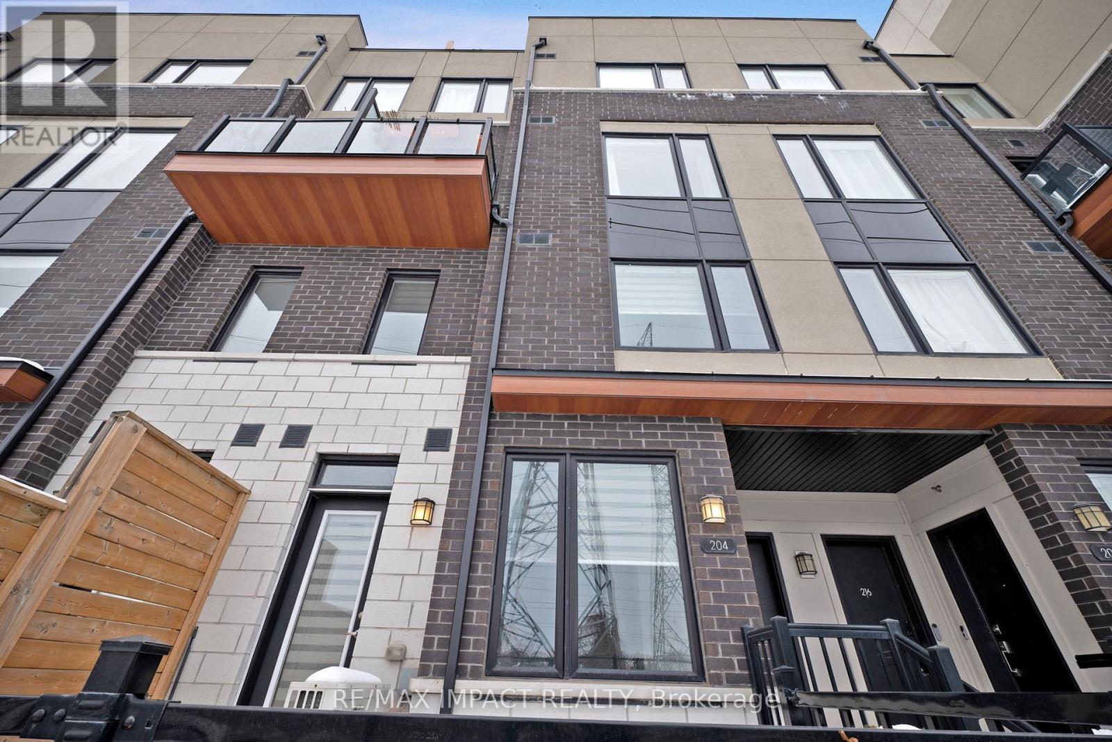 1555 Kingston Road 204