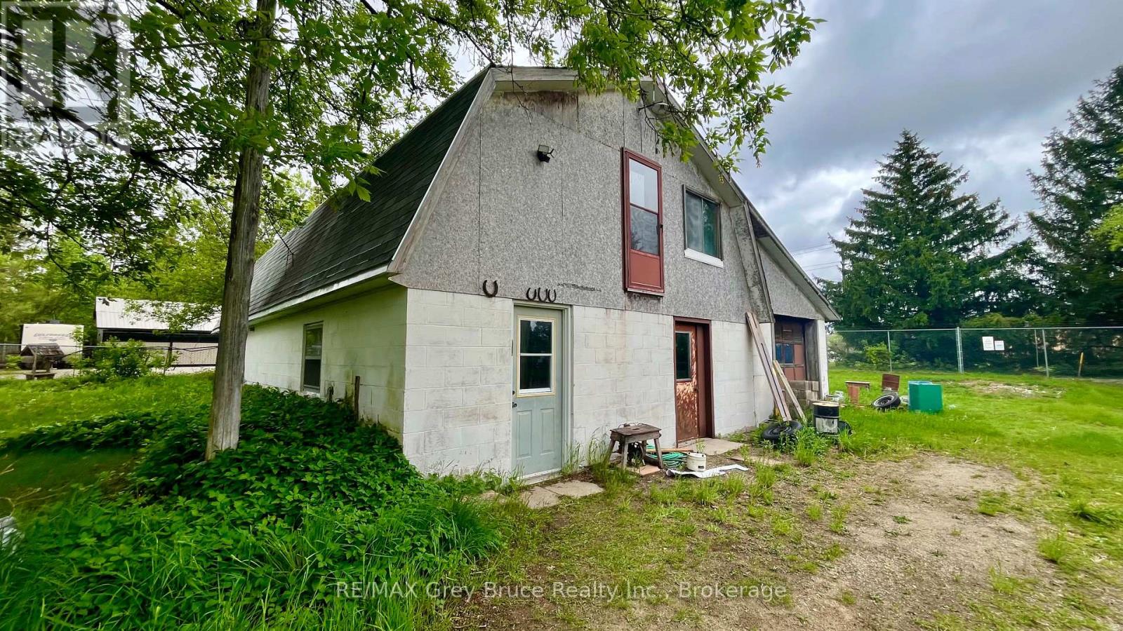 1069 7TH AVENUE - 5